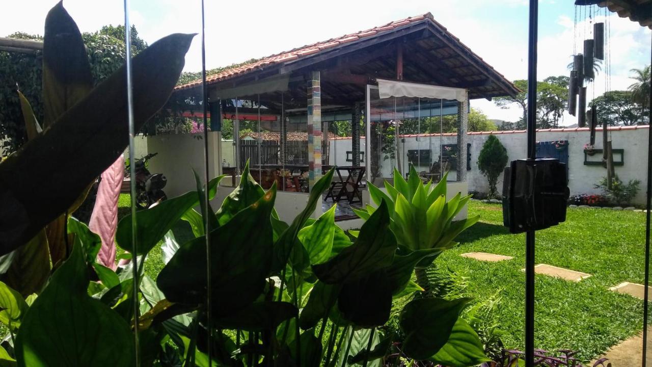 Hotel Chalé Flor Da Serra São José do Barreiro Exterior foto